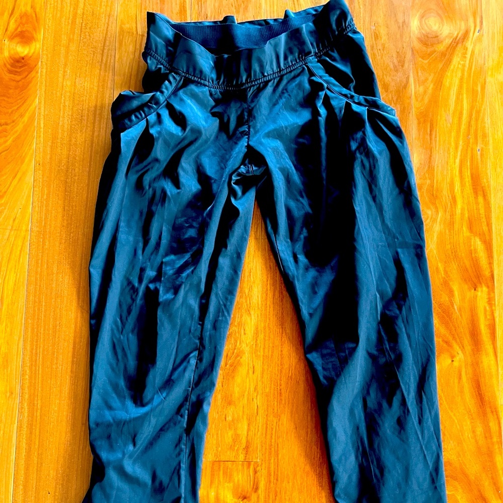 Stella McCartney Adidas pants. Size 6